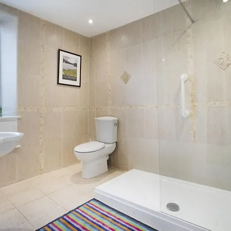 Дом отдыха Badger Close - Short Stroll From Town Centre