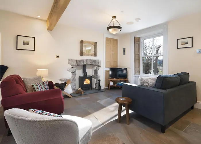 Badger Close - Short Stroll From Town Centre *