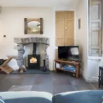 Badger Close - Short Stroll From Town Centre * Kendal